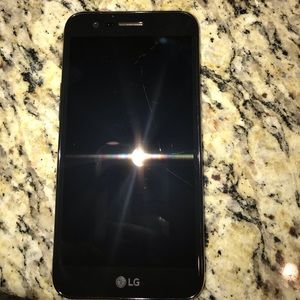 LG K20V smartphone